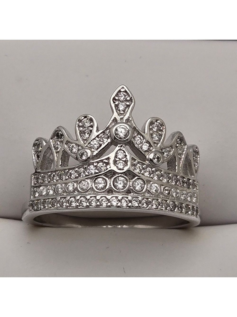 Crown Queen Ring Silver Tone Size 9 NEW